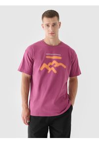 4f - 4F T-shirt oversize z nadrukiem męski - czerwony M. Okazja: na co dzień. Kolor: czerwony. Materiał: dzianina, jersey, bawełna. Długość rękawa: krótki rękaw. Długość: krótkie. Wzór: nadruk. Styl: sportowy, klasyczny, casual