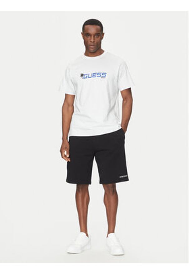 Guess T-Shirt F5GI06 I3Z14 Biały Regular Fit. Kolor: biały. Materiał: bawełna