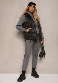 Renee - Ciemnoszare Spodnie Dresowe z Regularnym Stanem i Polarem Minnah. Kolor: szary. Materiał: dresówka, polar. Sezon: zima. Styl: klasyczny #4
