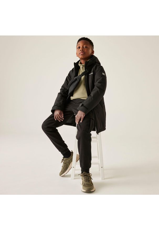 Regatta - Kurtka dziecięca przejściowa ocieplana Farbank II. Kolor: czarny. Materiał: tkanina, puch. Styl: sportowy