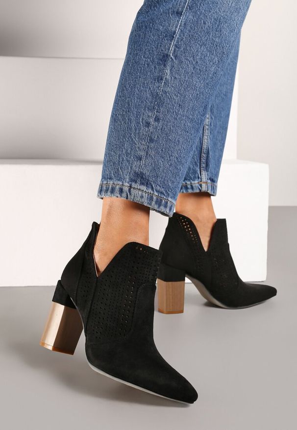 Born2be - Czarne Botki na Słupku z Ażurową Wstawką Bevitis. Kolor: czarny. Wzór: ażurowy. Obcas: na słupku