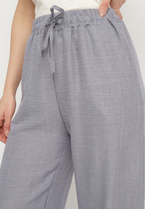Born2be - Niebieskie Spodnie z Gumką w Talii z Prostymi Nogawkami Rannia. Okazja: na co dzień. Kolor: niebieski. Styl: casual