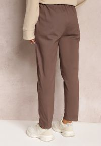 Renee - Brązowe Bawełniane Spodnie Dresowe Arnhilla. Kolor: brązowy. Materiał: bawełna, dresówka. Wzór: haft