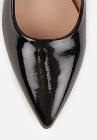 Renee - Czarne Balerinki Lakierowane Vices z Wkładką ze Skóry Naturalnej Ozdobione Paskiem Tikkie. Zapięcie: pasek. Kolor: czarny. Materiał: skóra, lakier. Wzór: aplikacja. Styl: klasyczny #8