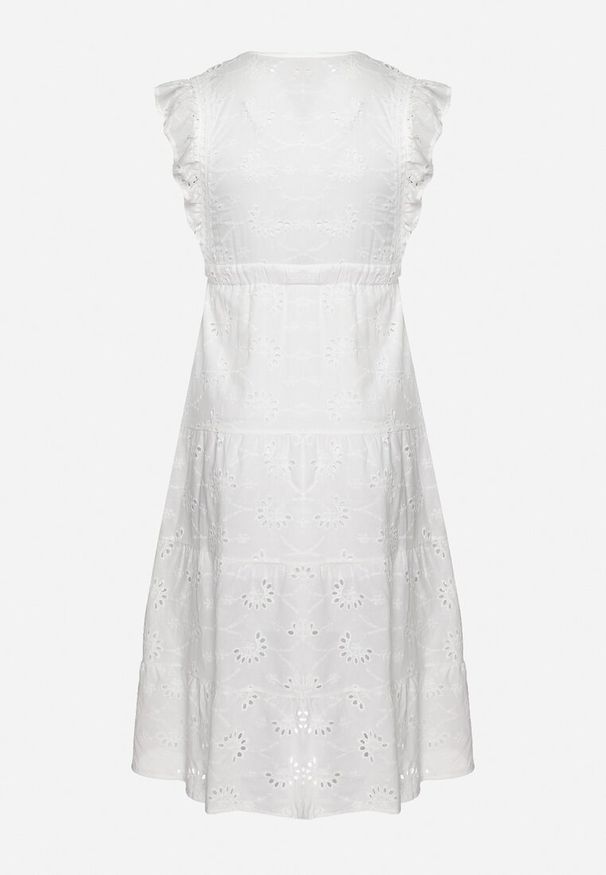 Born2be - Biała Ażurowa Sukienka z Falbanką o Rozkloszowanym Kroju Lirvolia. Okazja: na imprezę, na co dzień. Kolor: biały. Długość rękawa: krótki rękaw. Wzór: ażurowy. Sezon: lato. Typ sukienki: rozkloszowane. Styl: casual