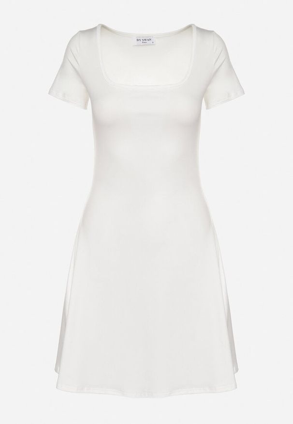 Born2be - Biała Rozkloszowana Sukienka z Wiskozą i Kwadratowym Dekoltem Milirella. Okazja: na co dzień. Typ kołnierza: dekolt kwadratowy. Kolor: biały. Materiał: wiskoza. Styl: elegancki, casual, klasyczny