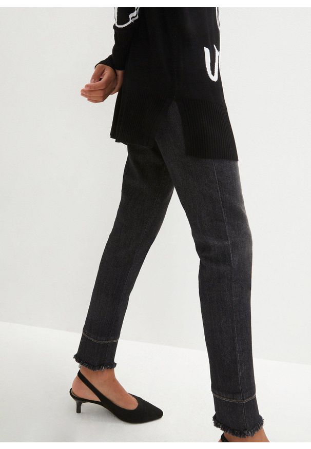 bonprix - Sweter w napisy. Kolor: czarny. Wzór: napisy. Styl: klasyczny