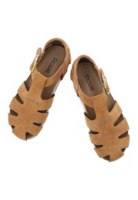 Sandały damskie Artiker, cholewka ze skóry naturalnej zamszowej pasek wokół kostki z regulacją na klamrę, brązowe, 58C0329. Zapięcie: klamry. Kolor: brązowy. Materiał: skóra, zamsz #7