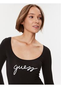 Guess Body O3BM03 KBBU1 Czarny Slim Fit. Kolor: czarny. Materiał: bawełna