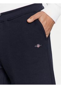 GANT - Gant Szorty sportowe Shield 2009027 Granatowy Regular Fit. Kolor: niebieski. Materiał: bawełna. Styl: sportowy #4