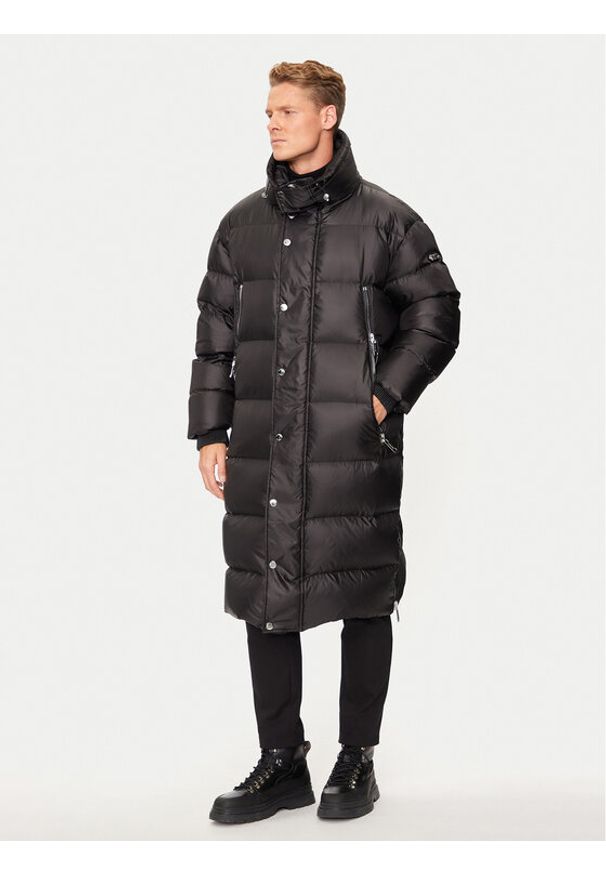 MICHAEL Michael Kors Płaszcz zimowy UF4208I3SB Czarny Relaxed Fit. Kolor: czarny. Materiał: syntetyk. Sezon: zima