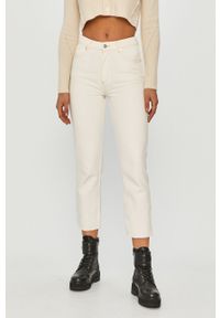 AllSaints - Jeansy Cali. Kolor: kremowy. Materiał: jeans. Wzór: gładki #1