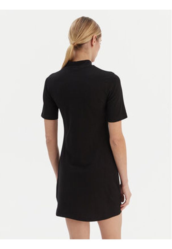 Guess Sukienka codzienna V6RK04 J1314 Czarny Regular Fit. Okazja: na co dzień. Kolor: czarny. Materiał: bawełna. Typ sukienki: proste. Styl: casual