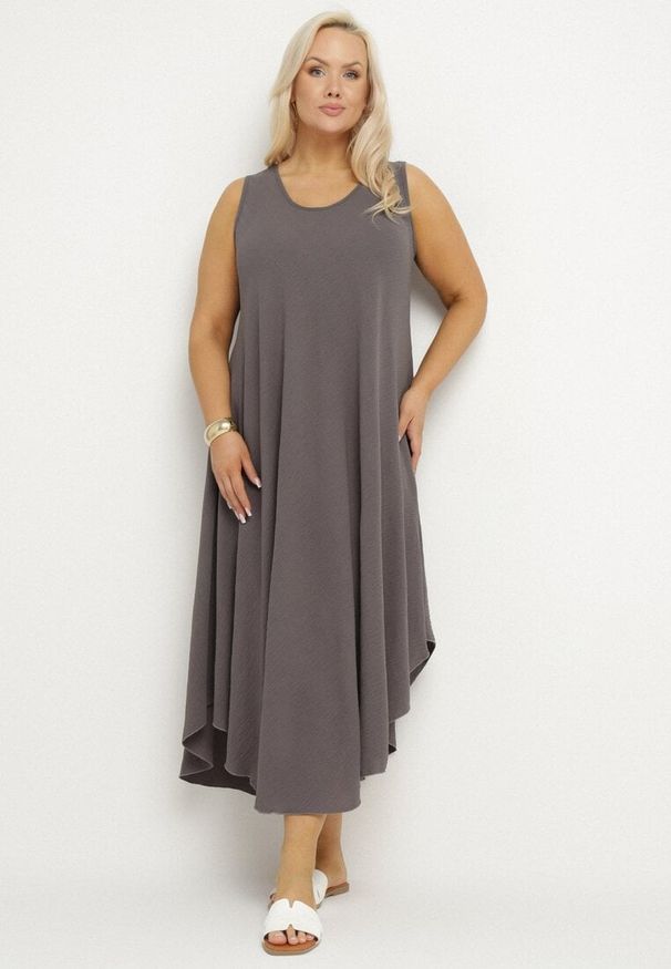 Born2be - Szara Rozkloszowana Sukienka z Bawełną Nairilo. Okazja: na spacer. Kolor: szary. Materiał: bawełna. Sezon: lato. Styl: klasyczny, elegancki