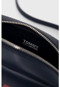 Tommy Jeans Torebka kolor granatowy. Kolor: niebieski. Rodzaj torebki: na ramię