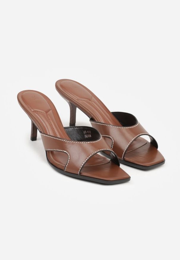 Renee - Brązowe Klapki na Szpilce z Wycięciami po Bokach Amaliliphis. Okazja: na co dzień. Kolor: brązowy. Sezon: lato. Obcas: na szpilce. Styl: casual, elegancki