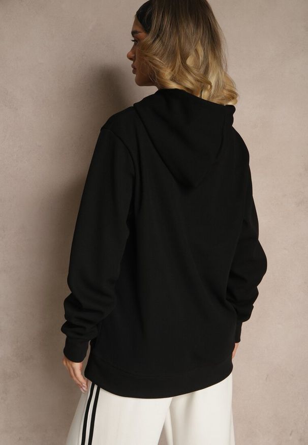 Renee - Czarna Bluza z Kapturem Kangurka z Napisem Lunirin. Okazja: na spacer, na co dzień. Typ kołnierza: kaptur. Kolor: czarny. Materiał: jeans. Długość rękawa: długi rękaw. Długość: długie. Wzór: napisy. Styl: klasyczny, elegancki, sportowy, casual