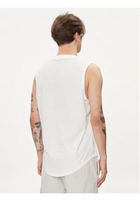 Calvin Klein Jeans Tank top Monologo Badge J30J325529 Biały Regular Fit. Kolor: biały. Materiał: bawełna