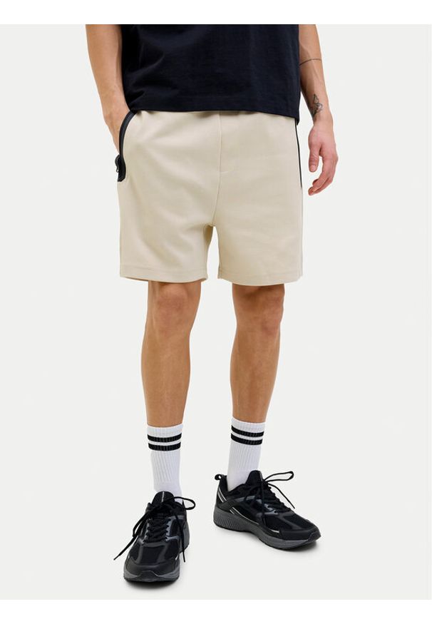 Jack & Jones - Jack&Jones Szorty sportowe Gordon Fusion 12273304 Beżowy Regular Fit. Kolor: beżowy. Materiał: syntetyk. Styl: sportowy