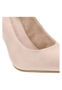 Różowe Czółenka Marco Tozzi Eleganckie Buty Na Obcasie. Okazja: na co dzień. Zapięcie: bez zapięcia. Kolor: różowy. Szerokość cholewki: normalna. Wzór: kolorowy, aplikacja. Materiał: skóra ekologiczna, materiał. Obcas: na obcasie. Styl: elegancki. Wysokość obcasa: średni #4