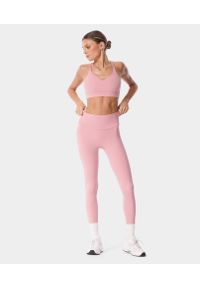 Legginsy sportowe dla kobiet z kopertowym tyłem Carpatree Balletcore. Stan: podwyższony. Kolor: różowy. Sport: fitness
