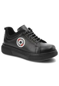 Czarne Sneakersy Ravini Modne Skórzane Buty Damskie. Okazja: na uczelnię. Kolor: czarny. Materiał: skóra. Szerokość cholewki: normalna. Sezon: wiosna. Sport: turystyka piesza