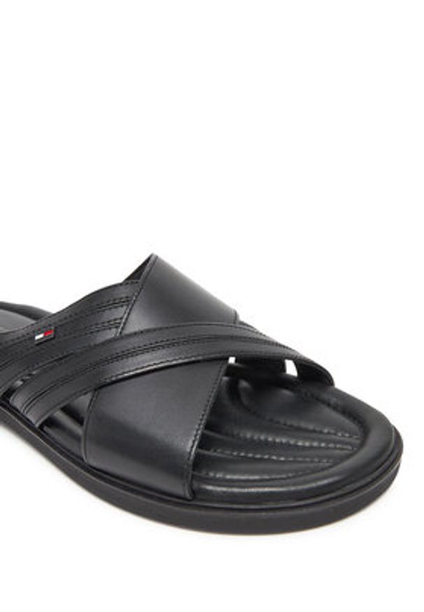 TOMMY HILFIGER - Tommy Hilfiger Klapki Premium Hilfiger Cc Lth Sandal FM0FM05504 Czarny. Kolor: czarny. Materiał: skóra