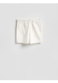Reserved - Bawełniane szorty regular - biały. Kolor: biały. Materiał: bawełna #1