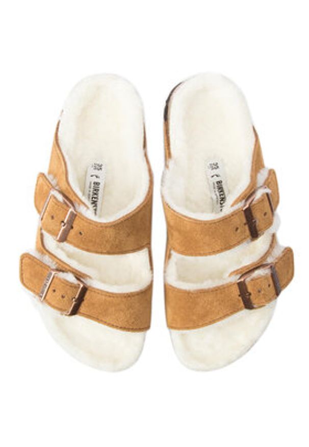 Birkenstock Kapcie Arizona Fur 1001135 Brązowy. Kolor: brązowy. Materiał: skóra, welur