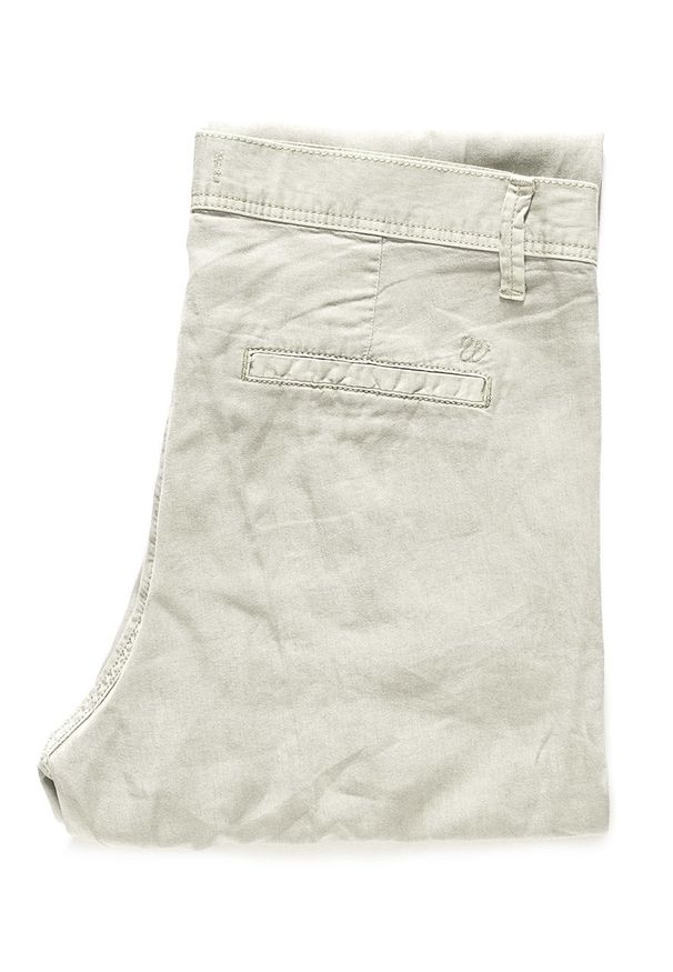 Wrangler - SPODNIE WRANGLER DAMSKIE CHINO FADED KHAKI W27LPG028. Kolor: brązowy. Materiał: len. Długość: do kostek. Sezon: lato. Styl: elegancki