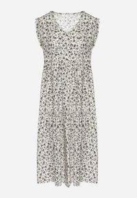 Born2be - Beżowo-Granatowa Bawełniana Sukienka o Rozkloszowanym Kroju z Falbanami i Dekoltem w Serek Ifforine. Okazja: na co dzień. Typ kołnierza: dekolt w serek. Kolor: beżowy. Materiał: bawełna. Styl: elegancki, casual #7