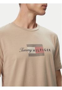 TOMMY HILFIGER - Tommy Hilfiger T-Shirt MW0MW43226 Beżowy Regular Fit. Kolor: beżowy. Materiał: bawełna #5
