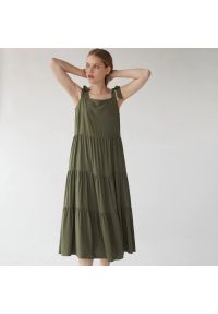 Mohito - Wiskozowa sukienka midi - Khaki. Kolor: brązowy. Materiał: wiskoza. Długość: midi #1