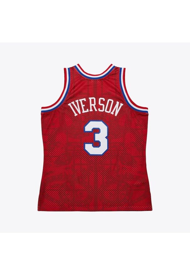 Mitchell & Ness - Koszulka NBA Philadelphia 76ers Allen Iverson Asian Heritage Yot Snake. Kolor: czerwony. Sport: koszykówka
