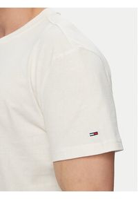 Tommy Jeans T-Shirt Photo Flag DM0DM23191 Biały Regular Fit. Kolor: biały. Materiał: bawełna #4