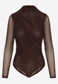 Renee - Brązowe Body Longsleeve ze Stójką z Siateczki z Domieszką Wiskozy Liravia. Okazja: na co dzień, na randkę. Typ kołnierza: kołnierzyk stójkowy. Kolor: brązowy. Materiał: wiskoza. Długość rękawa: długi rękaw. Styl: casual #3