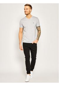 Lacoste T-Shirt TH6710 Szary Regular Fit. Kolor: szary. Materiał: bawełna
