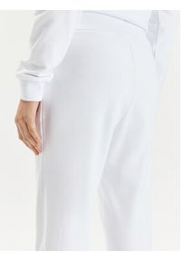 Armani Exchange Spodnie dresowe 3DYP82 YJFDZ 1000 Biały Regular Fit. Kolor: biały. Materiał: bawełna #4