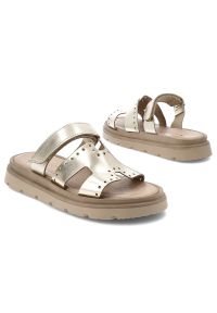Złote Klapki Armodo Modne Obuwie Damskie. Okazja: na co dzień, na spacer. Kolor: złoty. Materiał: skóra. Sezon: lato. Styl: casual #6