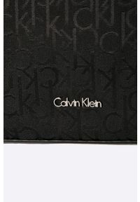 Calvin Klein Jeans - Torebka. Kolor: czarny. Materiał: skórzane. Rozmiar: duże. Rodzaj torebki: na ramię #2