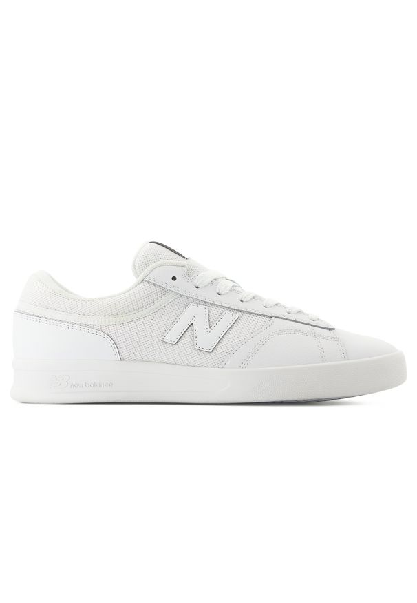 Buty męskie New Balance Numeric NM430WII – białe. Kolor: biały. Materiał: skóra, dresówka. Szerokość cholewki: normalna. Sport: skateboard