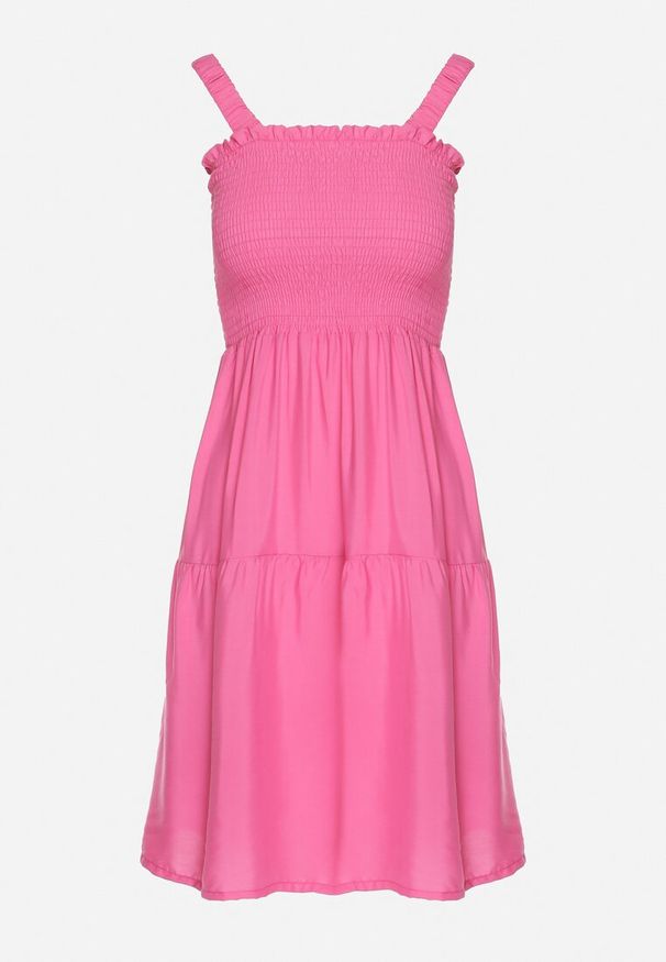 Born2be - Fuksjowa Rozkloszowana Sukienka na Ramiączkach z Wiskozy Miravelia. Okazja: na co dzień. Typ kołnierza: dekolt kwadratowy. Kolor: różowy. Materiał: wiskoza. Długość rękawa: na ramiączkach. Typ sukienki: proste. Styl: casual