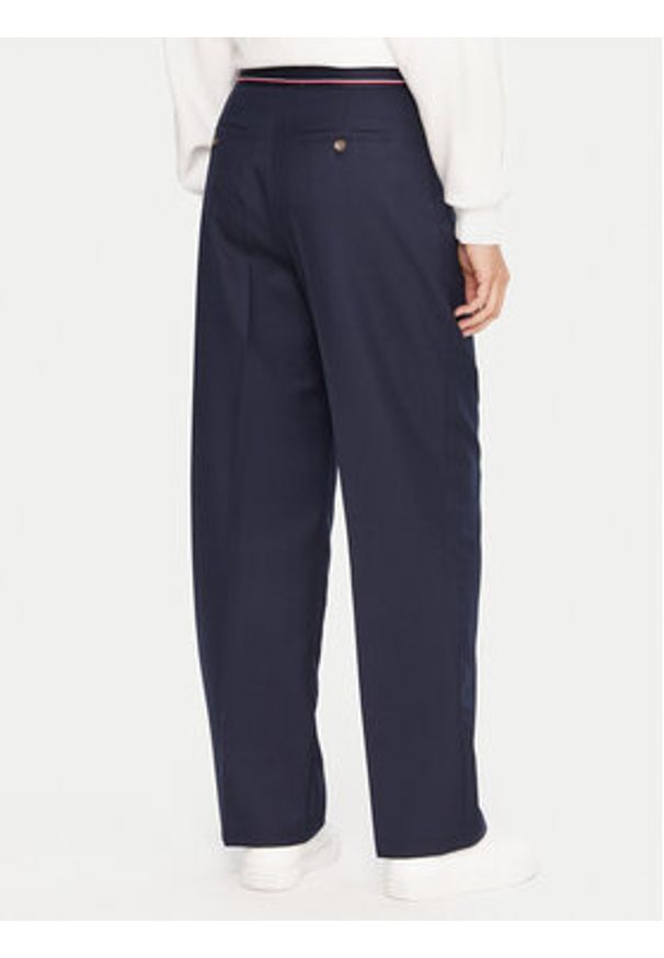 Lacoste Spodnie materiałowe HF5307 Granatowy Relaxed Fit. Kolor: niebieski. Materiał: syntetyk