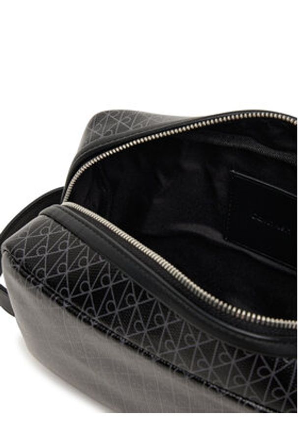 Calvin Klein Kosmetyczka Coated Dopp Kit LV04D1082G Czarny. Kolor: czarny. Materiał: skóra
