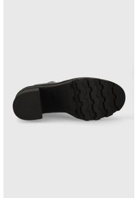 Charles Footwear sztyblety skórzane Melby damskie kolor czarny na słupku Melby. Nosek buta: okrągły. Kolor: czarny. Materiał: skóra. Obcas: na słupku. Wysokość obcasa: średni #3