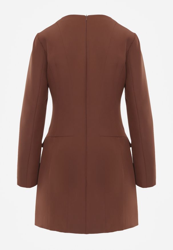 Renee - Brązowa Trapezowa Sukienka VICES o Eleganckim Kroju Zdobionym Imitacją Kieszeni Agats. Kolor: brązowy. Wzór: aplikacja. Typ sukienki: trapezowe. Styl: elegancki