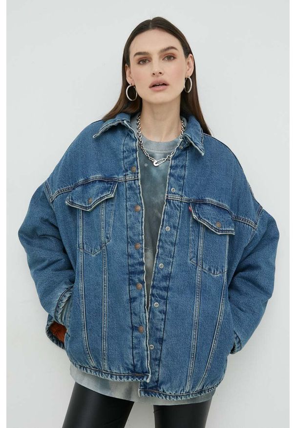 Levi's® - Levi's kurtka jeansowa damska kolor niebieski przejściowa oversize. Okazja: na spotkanie biznesowe. Kolor: niebieski. Materiał: jeans. Styl: biznesowy