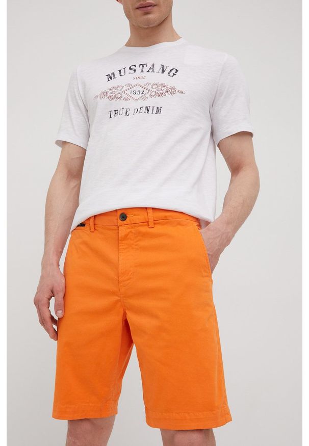 Superdry szorty męskie kolor pomarańczowy. Okazja: na co dzień. Kolor: pomarańczowy. Materiał: bawełna, materiał. Styl: casual