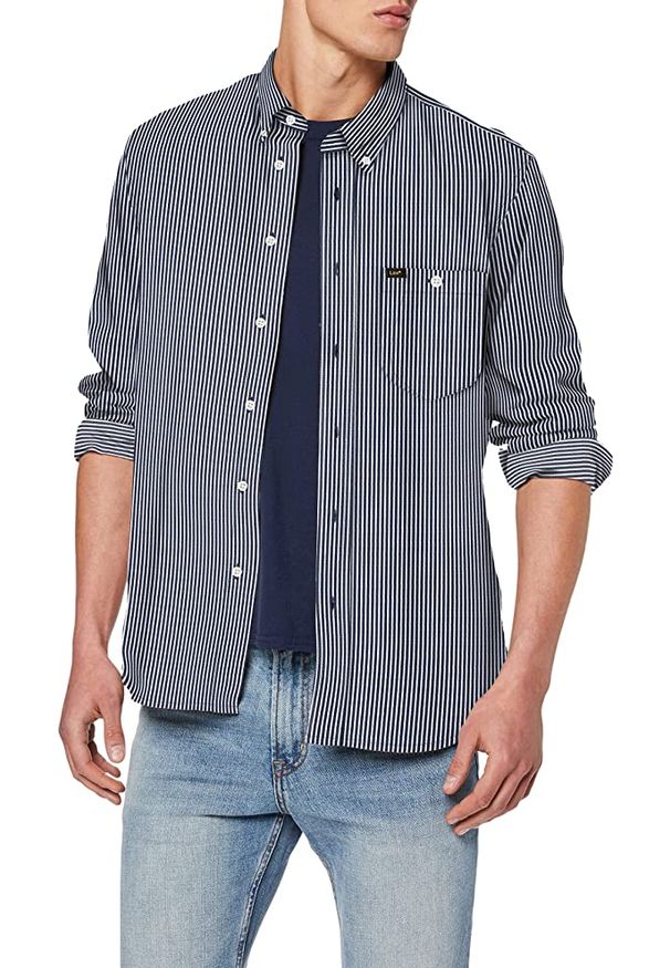 Lee - LEE RIVETED SHIRT RELAXED FIT MĘSKA KOSZULA MATERIAŁOWA W PASKI WASHED BLUE L66ITPLR. Materiał: materiał. Wzór: paski