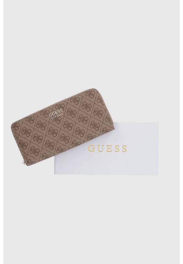 Guess - GUESS Beżowy portfel damski Brenton. Kolor: beżowy. Materiał: skóra ekologiczna
